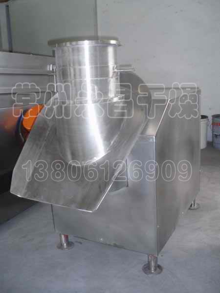 JZL旋轉(zhuǎn)擠壓造粒機(斜坡式出料)